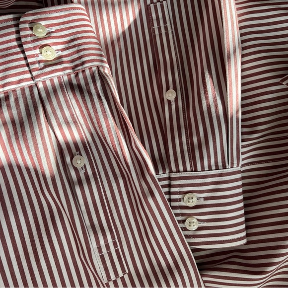 UNTUCKit Button Down Shirt - Picture 5 of 7